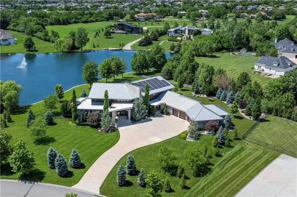 10712 W 165th ST, Overland Park, KS 66221