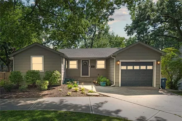 4221 W 74th ST, Prairie Village, KS 66208