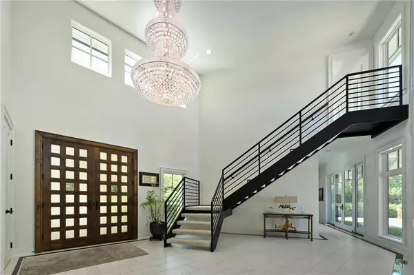 10625 W 192nd PL, Overland Park, KS 66083