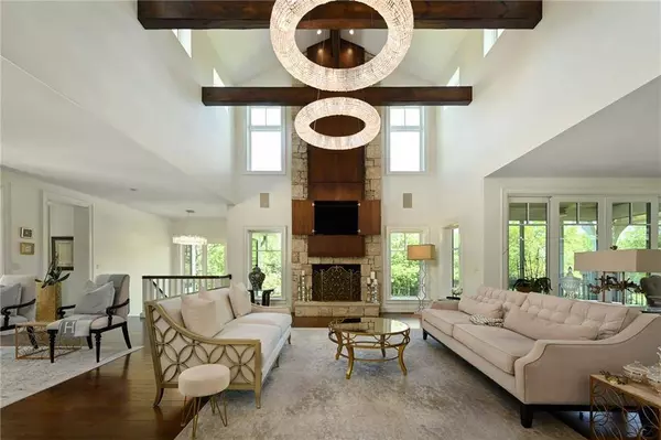 10625 W 192nd PL, Overland Park, KS 66083