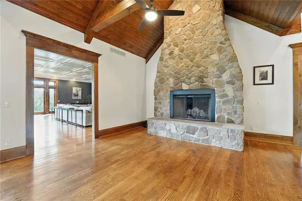 24730 Tontine RD, Kansas City, KS 66109