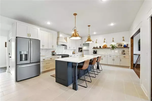 24730 Tontine RD, Kansas City, KS 66109