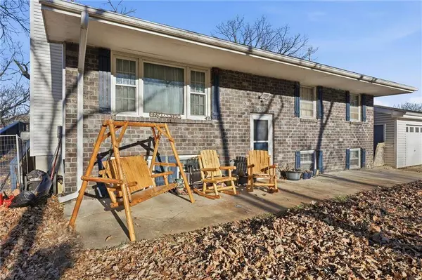 19680 Blue Jay Trail CIR, Lawson, MO 64062