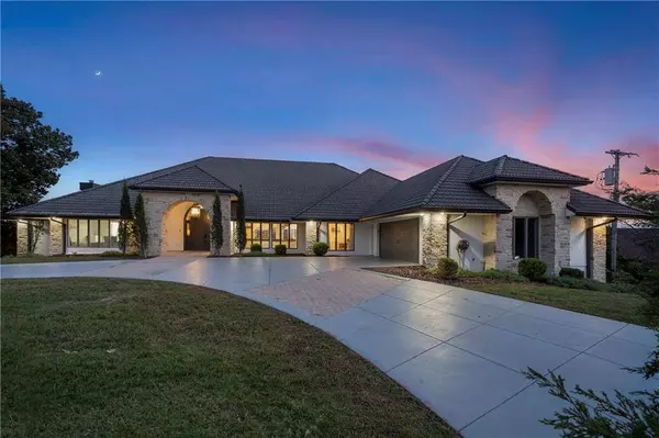 493 Shady DR, Branson, MO 65616