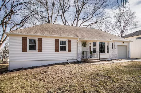 9705 Benson ST, Overland Park, KS 66212