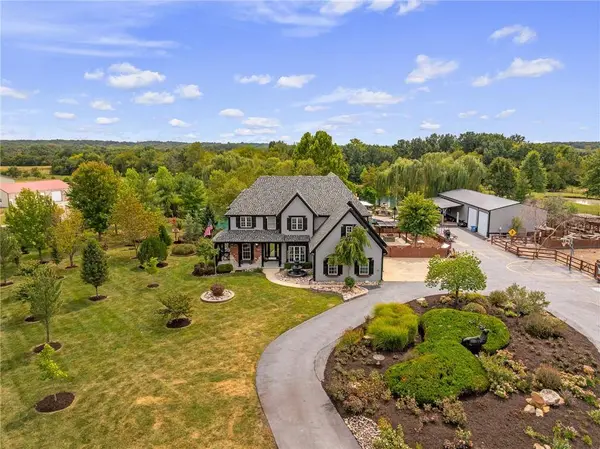 34805 E Colbern RD, Lone Jack, MO 64070