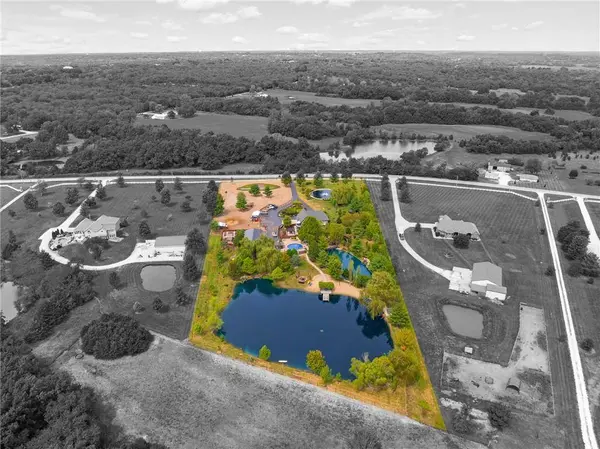 34805 E Colbern RD, Lone Jack, MO 64070