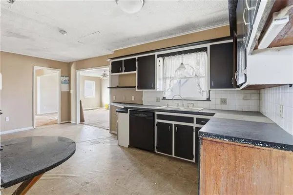 28414 S State Route Dd HWY, Harrisonville, MO 64701