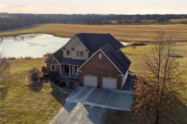 10790 NE Witt RD, Cameron, MO 64429