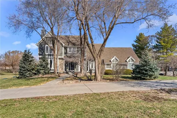 3850 W 183rd ST, Stilwell, KS 66085