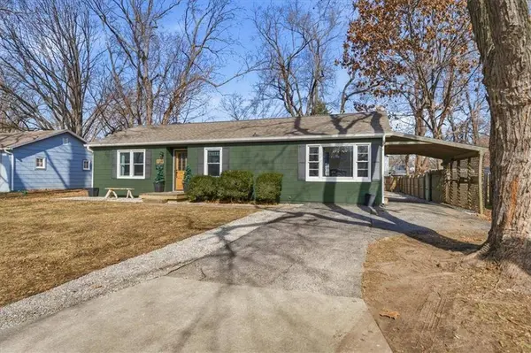 7714 W 66TH TER, Mission, KS 66202