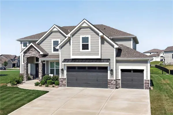 11414 Bluestem DR, Kearney, MO 64060
