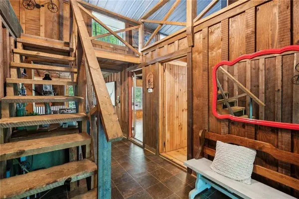 85 Clear Lake CT, Ellijay, GA 30540
