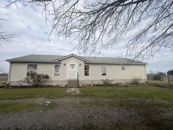 704 Cardwell Road, Harrodsburg, KY 40330