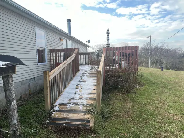 704 Cardwell Road, Harrodsburg, KY 40330