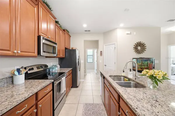 11767 LAKE BLVD, New Port Richey, FL 34655