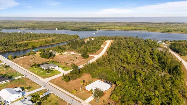 9336 ST PAUL DR, Port Charlotte, FL 33981