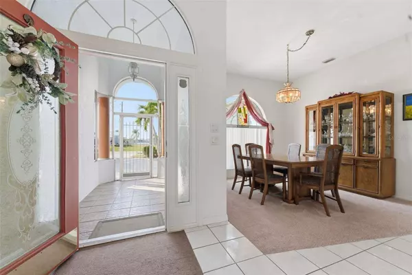 9336 ST PAUL DR, Port Charlotte, FL 33981