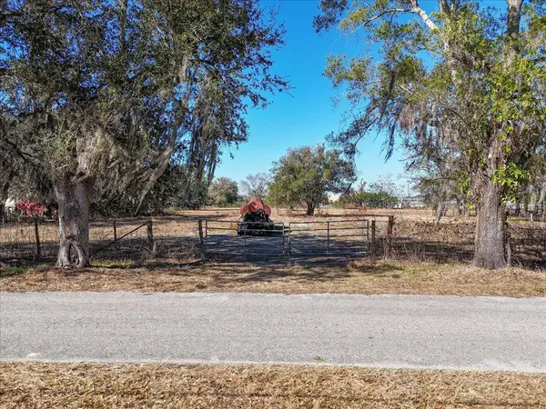 1707 SW ROBIN RD, Arcadia, FL 34266