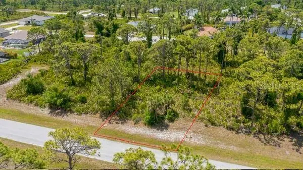 105 GLADES DR, Rotonda West, FL 33947
