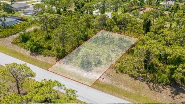 105 GLADES DR, Rotonda West, FL 33947