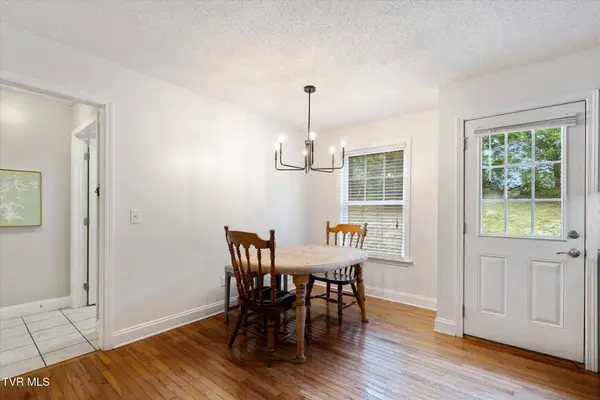 134 Yarrow DR, Bluff City, TN 37618