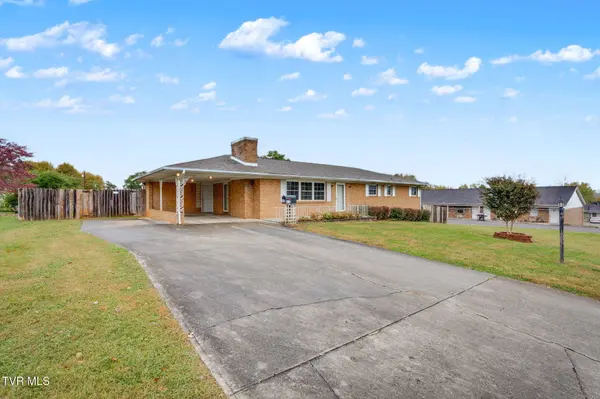 400 Drinnon DR, Morristown, TN 37814