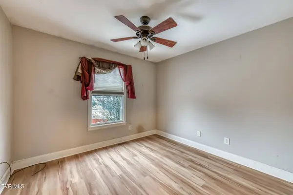 87 Lorena LN, Jonesborough, TN 37659