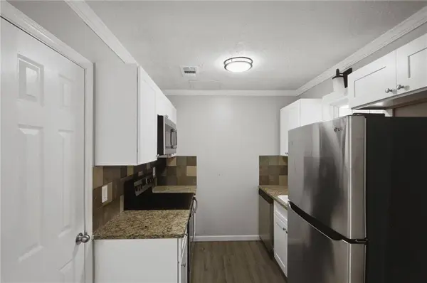 218 Mill Creek PL, Roswell, GA 30076