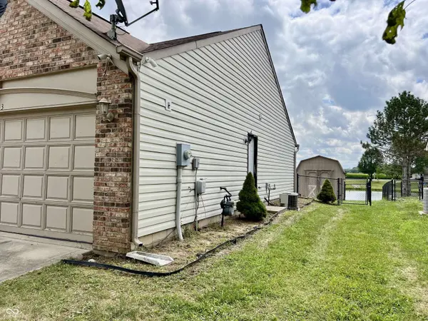 1353 Mulberry CT, Greenfield, IN 46140