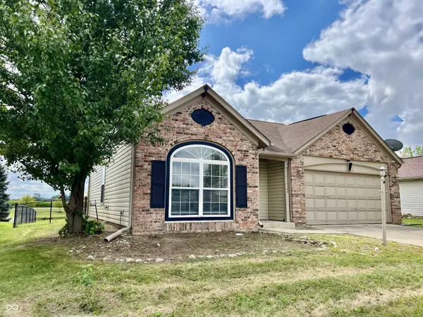 1353 Mulberry CT, Greenfield, IN 46140