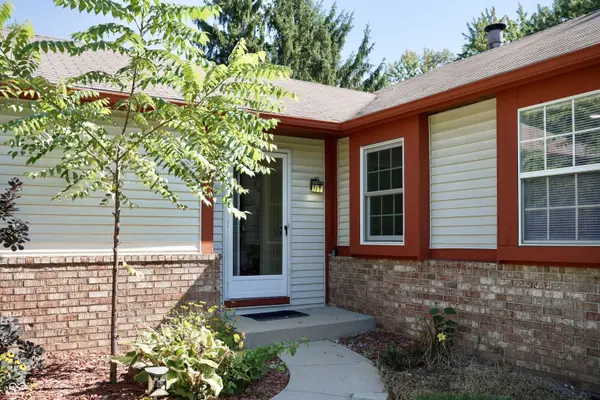 9143 Warwick RD, Indianapolis, IN 46240