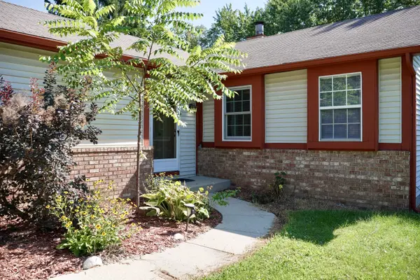 9143 Warwick RD, Indianapolis, IN 46240