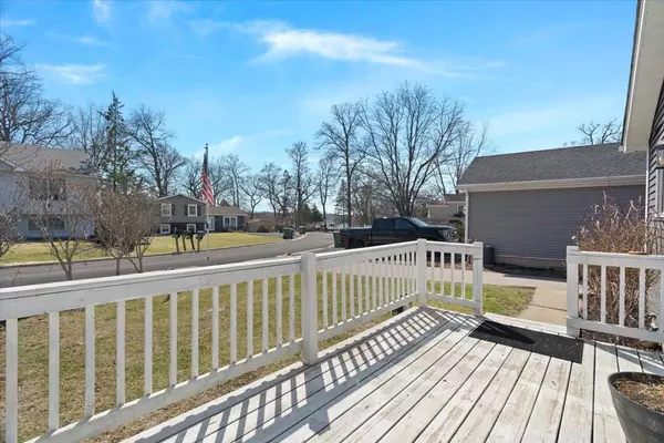 24860 W Forest DR, Lake Villa, IL 60046