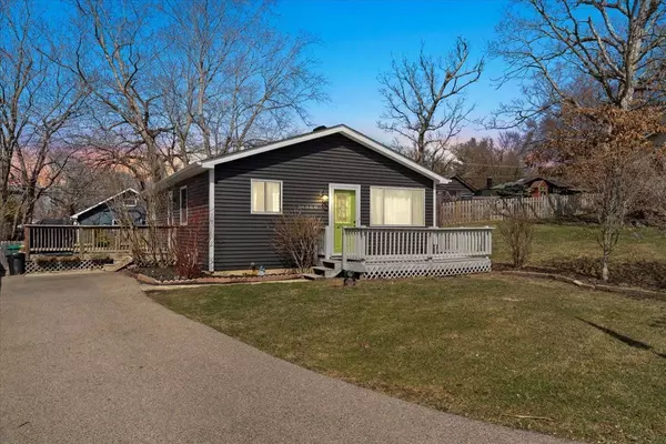 24860 W Forest DR, Lake Villa, IL 60046