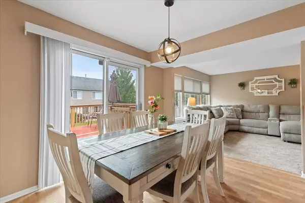 423 Spaulding RD, Bartlett, IL 60103