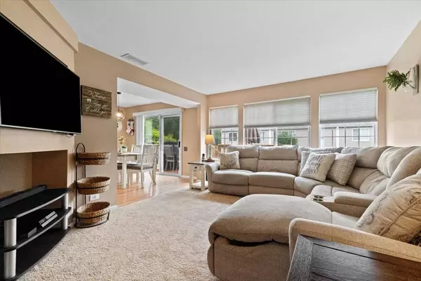 423 Spaulding RD, Bartlett, IL 60103