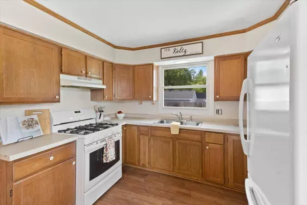 2907 Elizabeth Ln, Twin Lakes, WI 53181