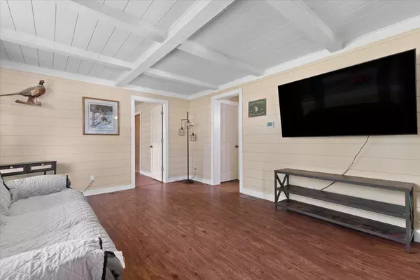 2907 Elizabeth Ln, Twin Lakes, WI 53181