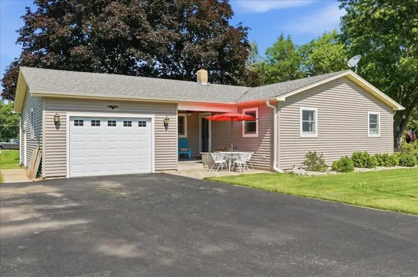 11505 S Grant ST, Richmond, IL 60071