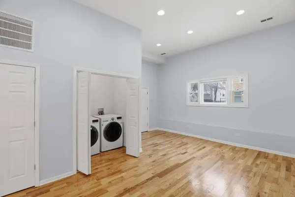5256 S Carpenter ST, Chicago, IL 60609
