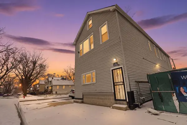 5256 S Carpenter ST, Chicago, IL 60609