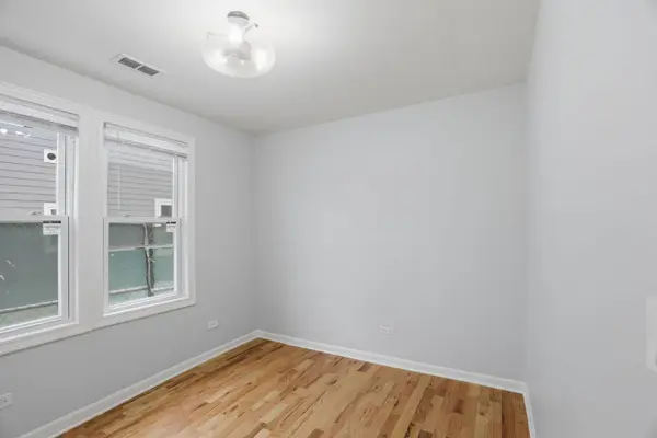 5256 S Carpenter ST, Chicago, IL 60609