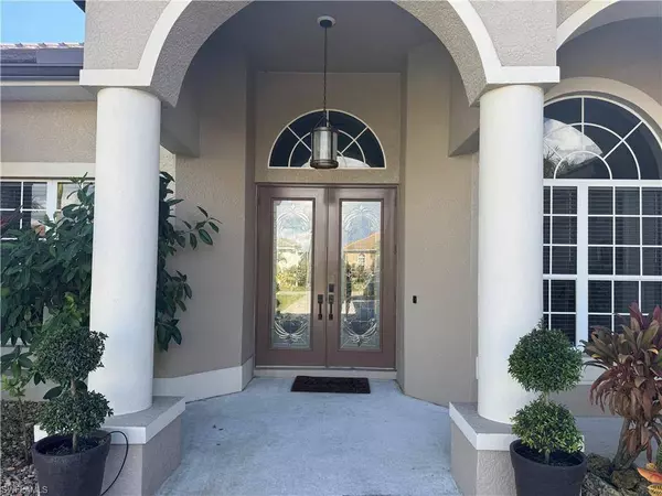 18445 Royal Hammock BLVD, Naples, FL 34114