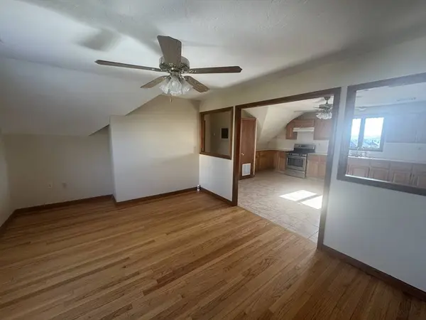 138 Bogle St #3, Fall River, MA 02723