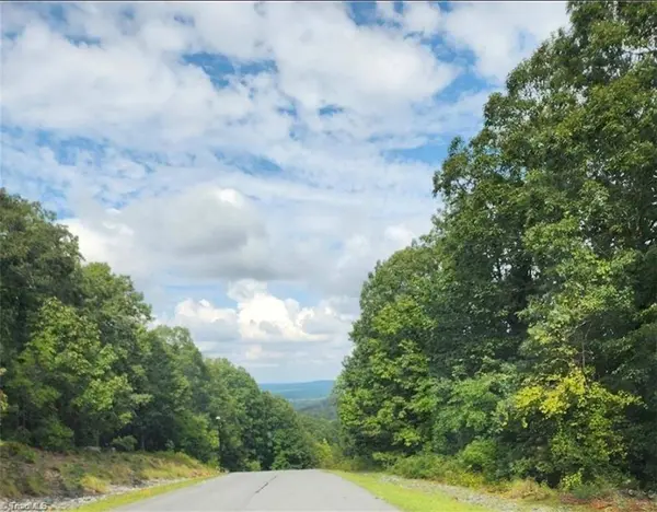 2874 Sierra Trace RD, Denton, NC 27239