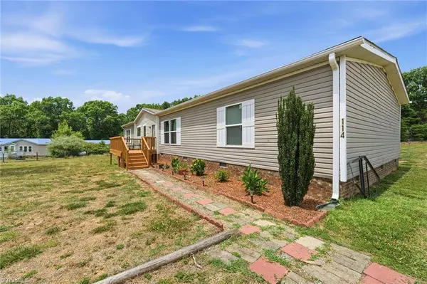 114 Hughes Ridge CT, Burlington, NC 27217