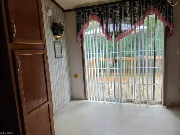 264 Smith Ridgecrest RD, North Wilkesboro, NC 28659