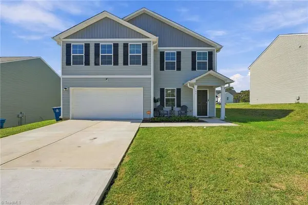 184 Charleston Meadow LOOP