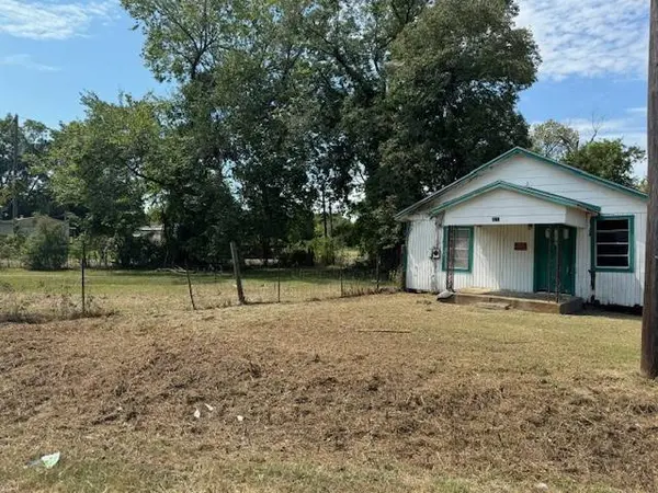 410 Montgomery ST, Navasota, TX 77868